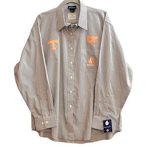 Rare University of Tennessee button up Size XL